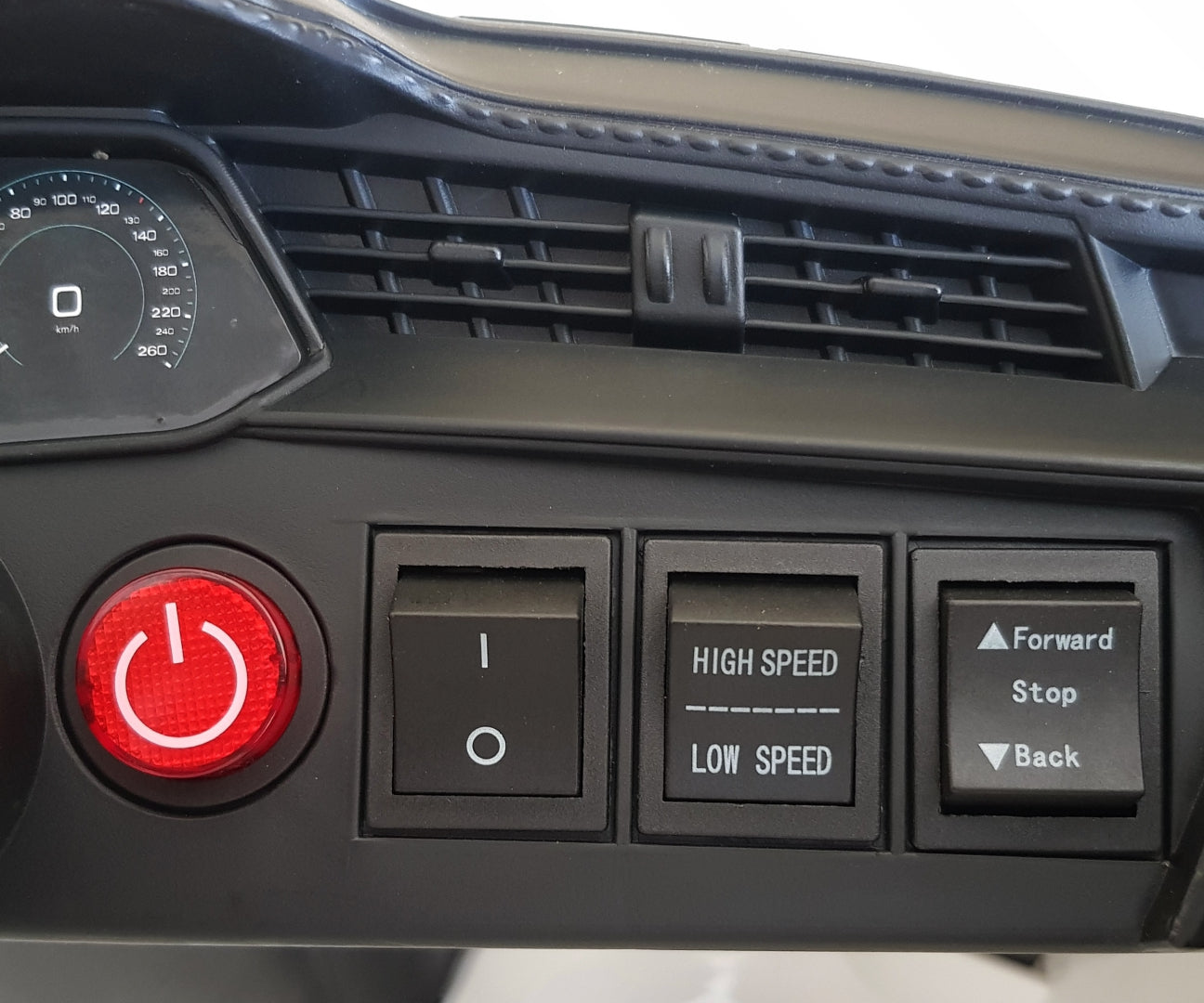 Audi E-Tron Sportback 4x4 lasten sähköauto valkoinen 3+ - Sähköautot - Lasten ajoneuvot