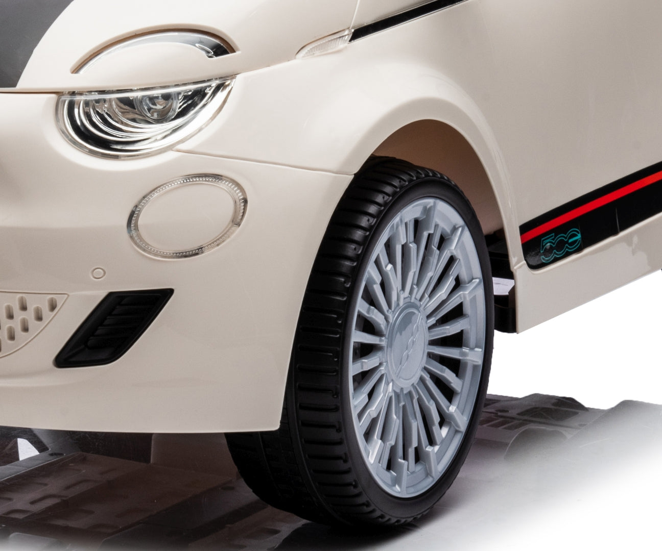 Fiat 500e lasten sähköauto valkoinen 3+ - Sähköautot - Lasten ajoneuvot