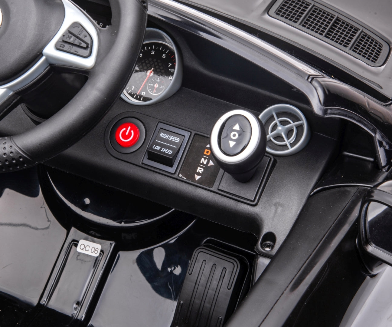 Mercedes-Benz SLC lasten sähköauto musta 3+ - Sähköautot - Lasten ajoneuvot
